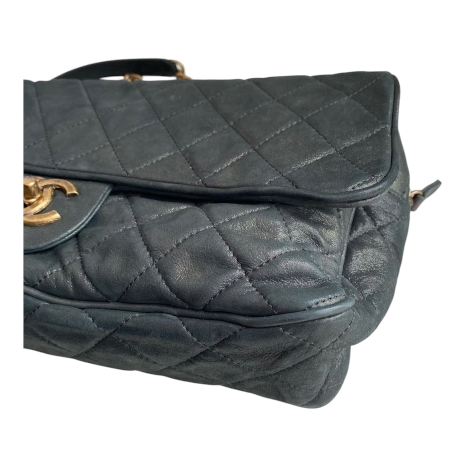 Chanel Jumbo Flap Bag In Grey Lambskin Leather With Gold Hardware