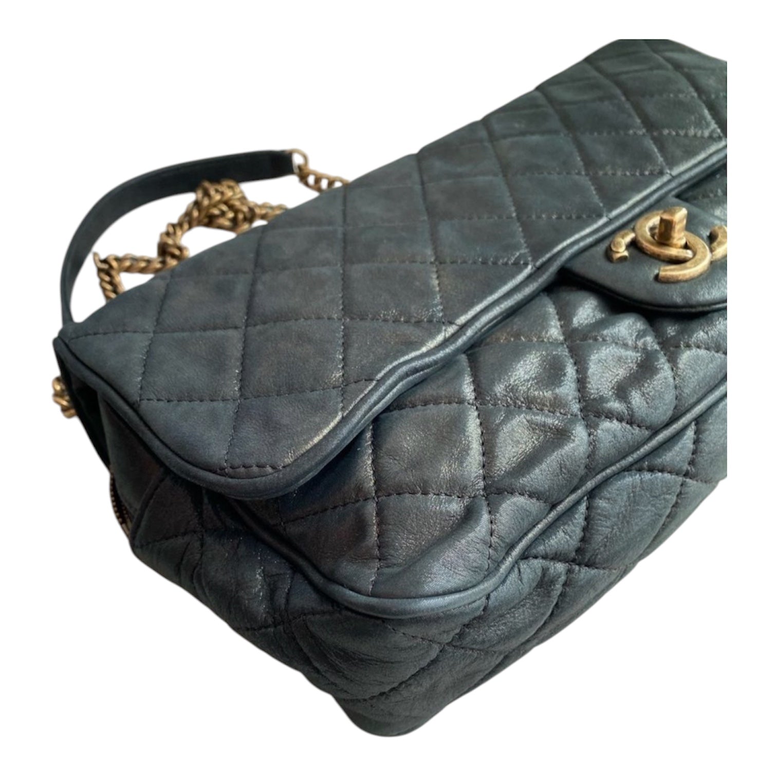 Chanel Jumbo Flap Bag In Grey Lambskin Leather With Gold Hardware