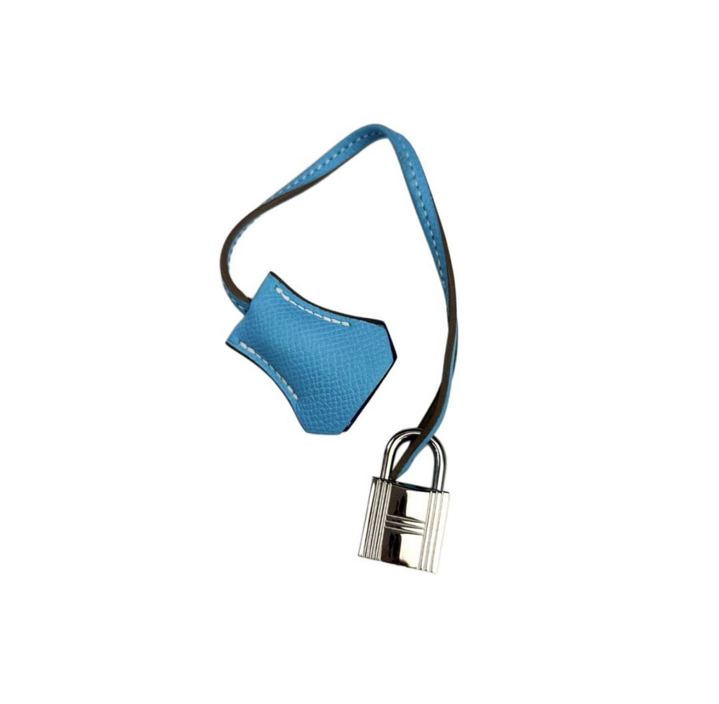 Hermès Kelly 32 – Candy Blue