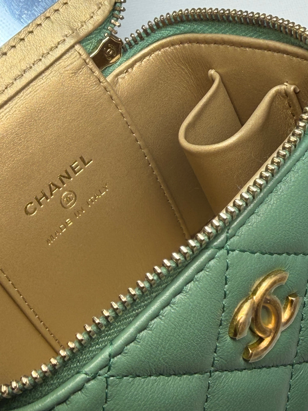Chanel Pearl Crush Mini Vanity Case In Green Quilted Lambskin With Gold Hardware