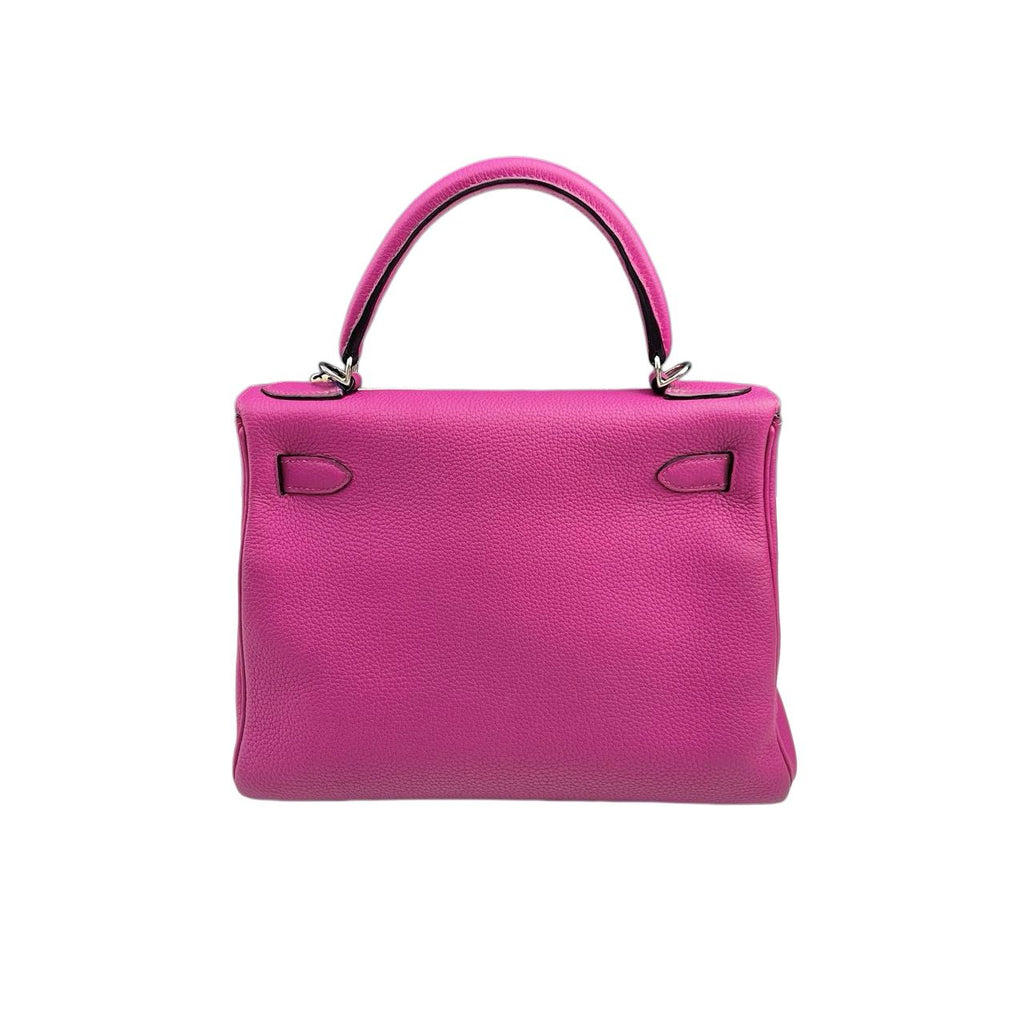 Hermès Kelly 28 – Magnolia Pink, Togo Leather, Silver Hardware (Stamp C)