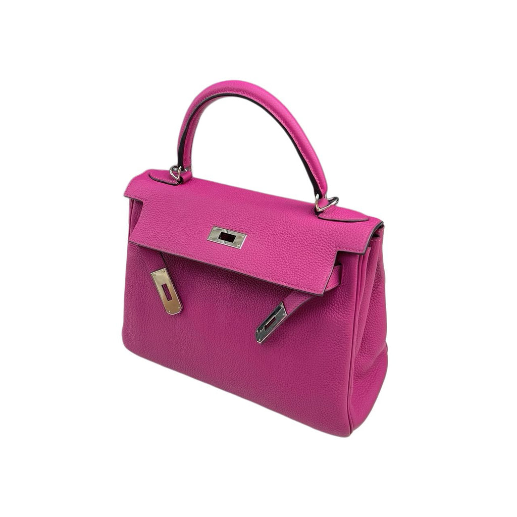 Hermès Kelly 28 – Magnolia Pink, Togo Leather, Silver Hardware (Stamp C)