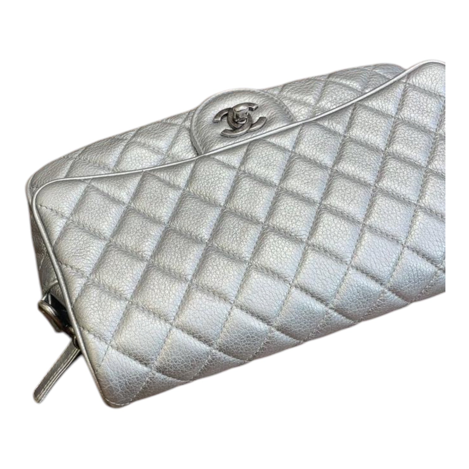 Chanel Flap Bag In Metallic Calfskin Quilted Leather With Ruthenium Hardware