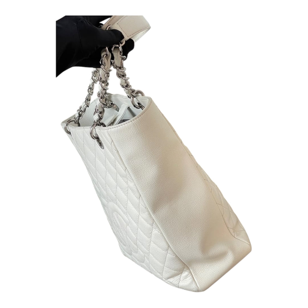 Chanel Grand Shopping Tote In White Caviar Leather With Silver Hardware