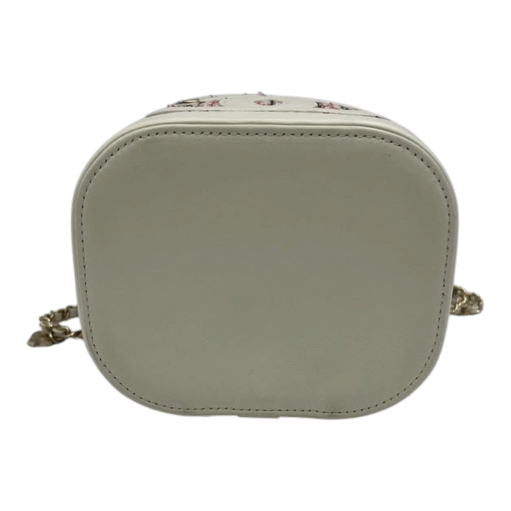 Chanel Vanity Case In White Tweed Leather With Gold Hardware